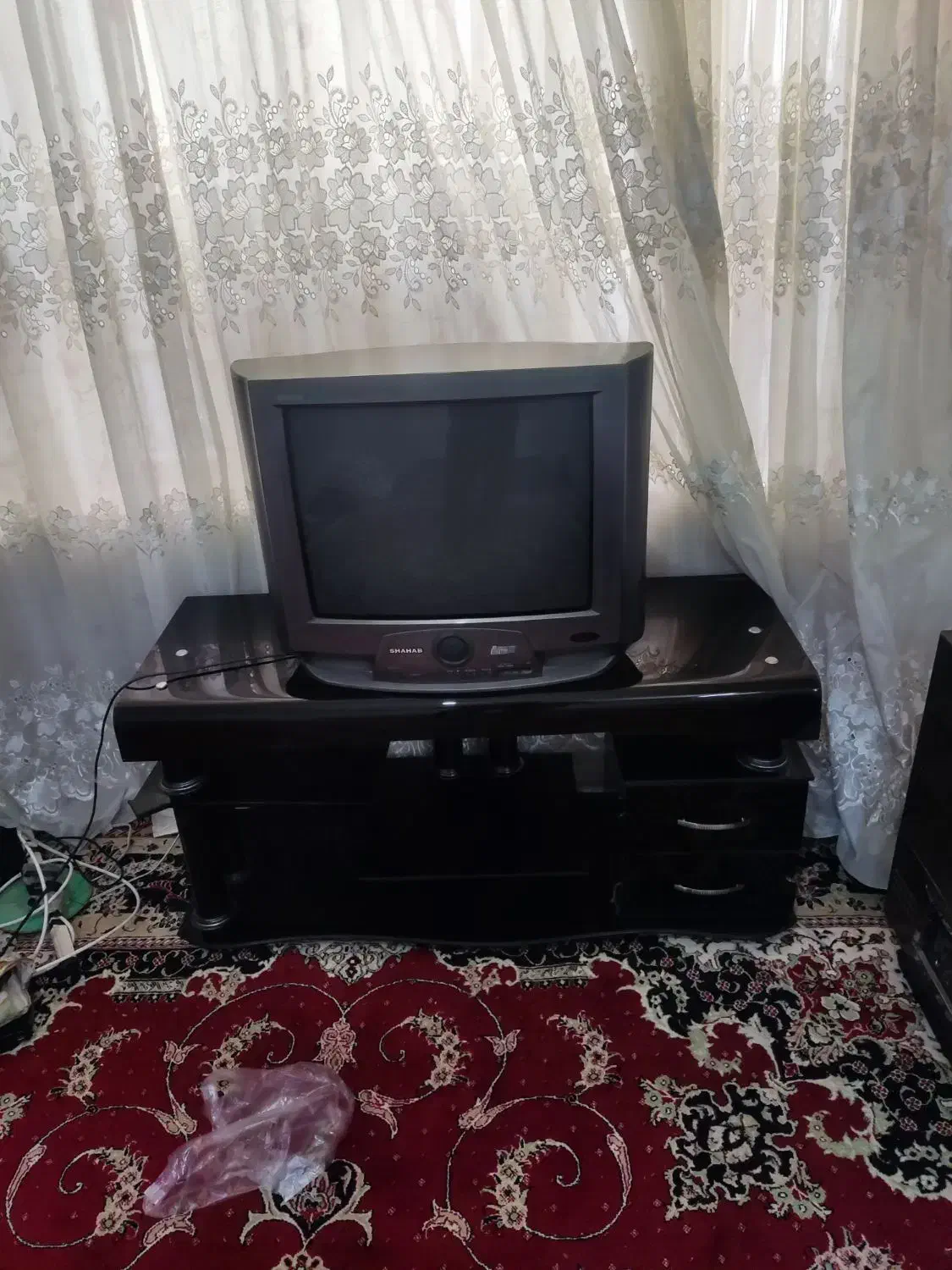 میز و تلویزیون ۲۱|تلویزیون و پروژکتور|مشهد, طلاب|دیوار