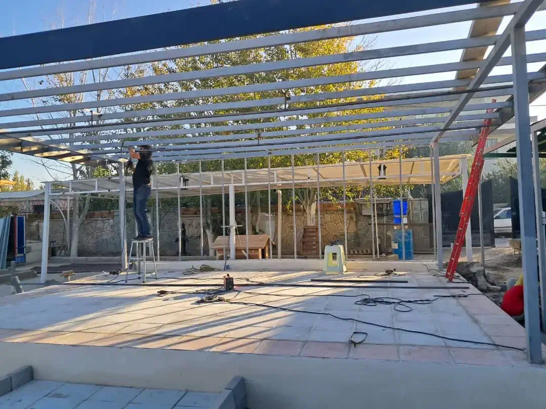 جوشکار سیار انواع سقفهای و شیبدار و حفاظ و نرده|خدمات پیشه و مهارت|تهران, میرداماد|دیوار