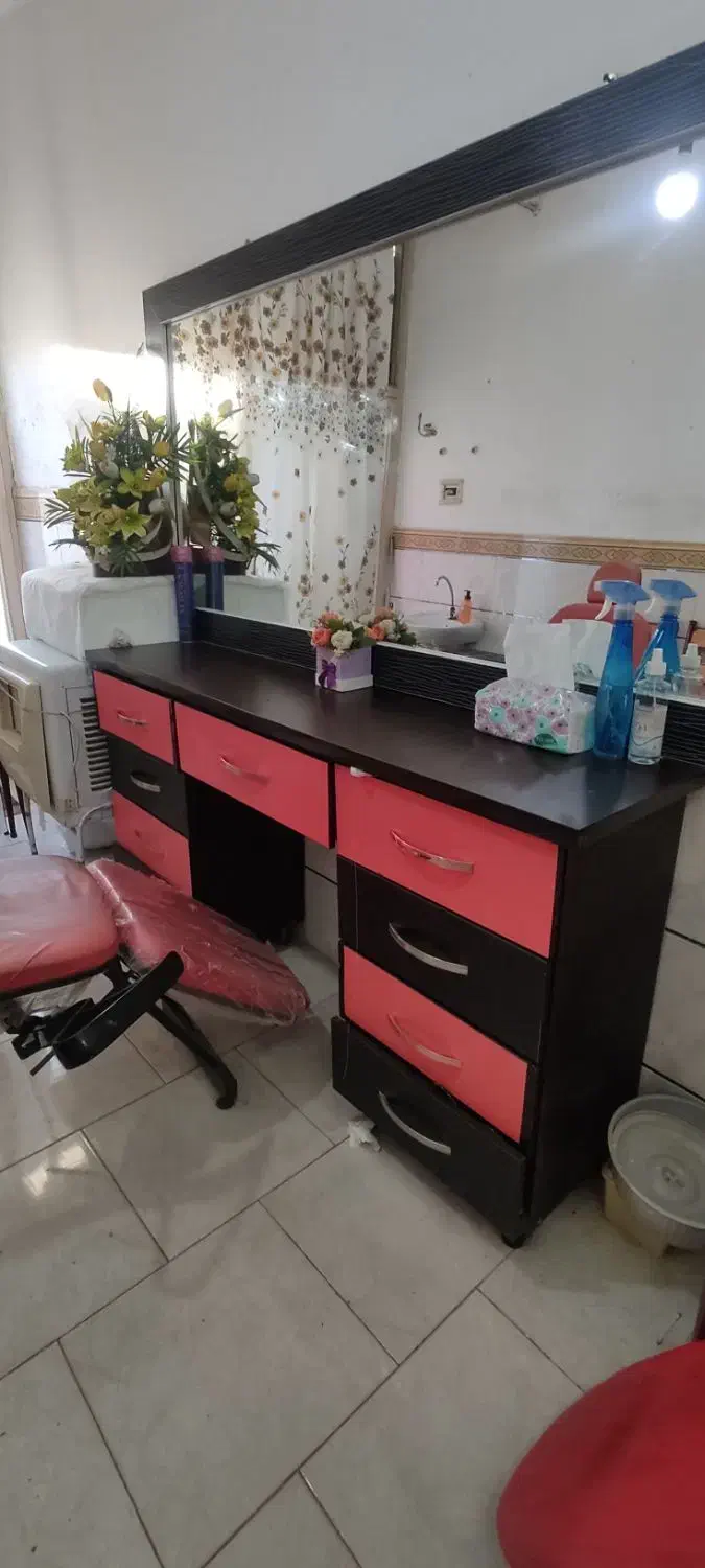 لوازم آرایشگاه فروشی|آرایشگاه و سالن‌های زیبایی|زنجان, |دیوار