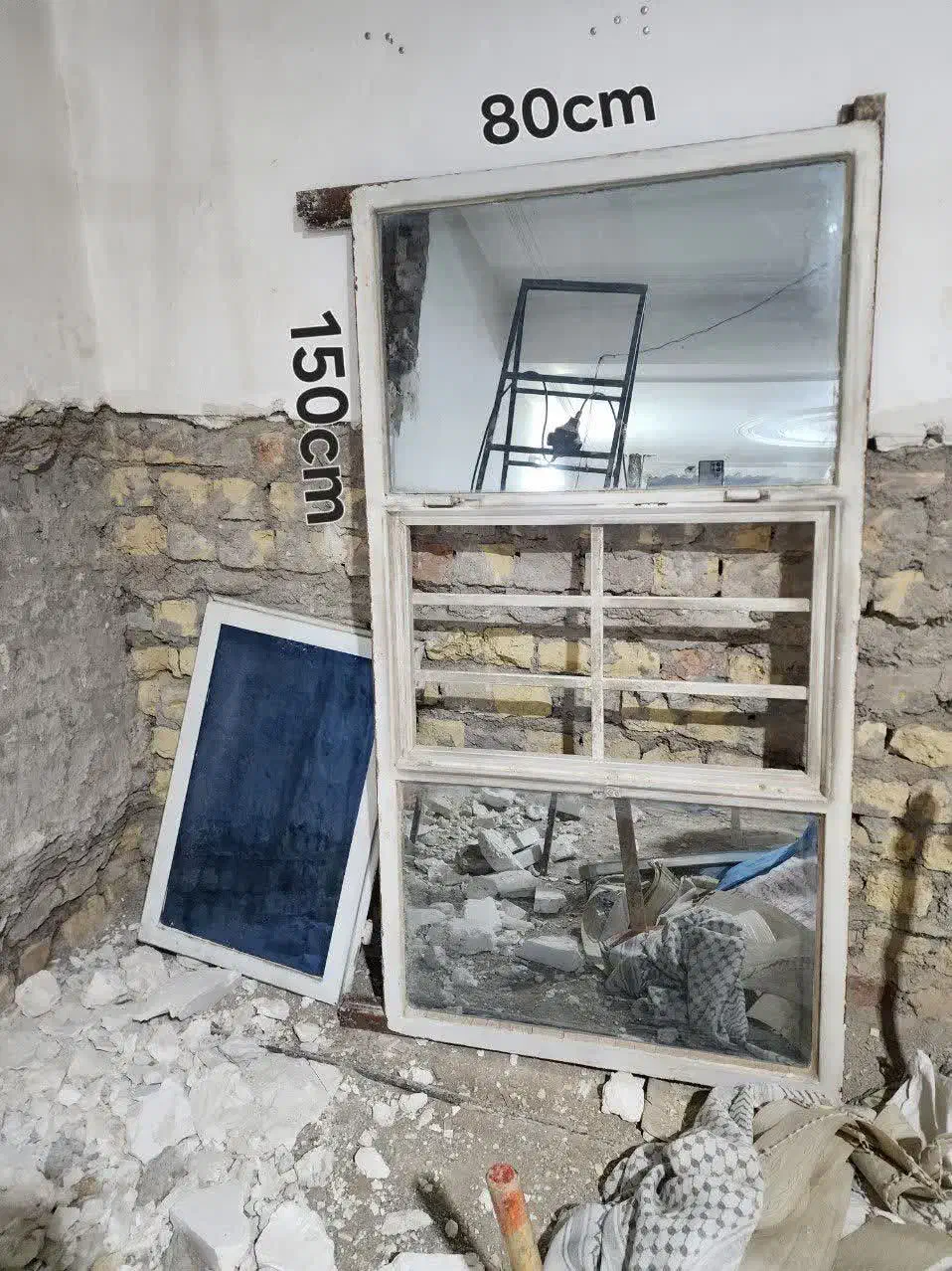 در چوبی و پنجره آهنی|مصالح و تجهیزات ساختمان|کاشان, پشت شهربانی|دیوار