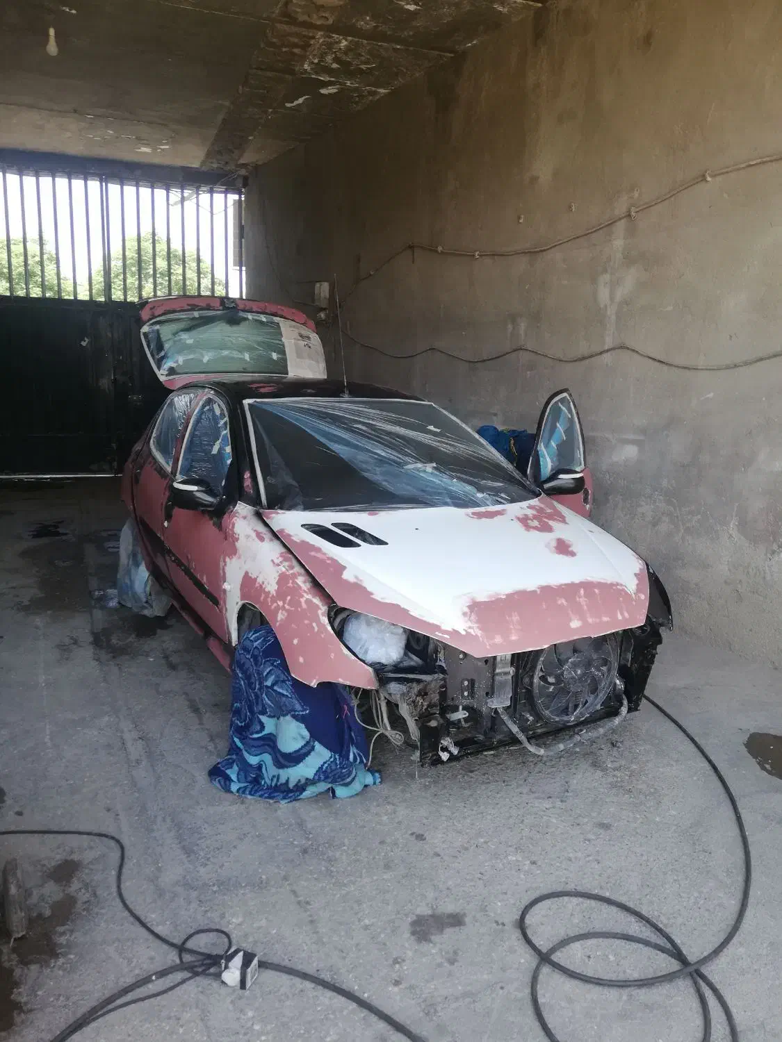 رنگکاری ونقاشی اتومبیل.. سیار|خدمات موتور و ماشین|خرمآباد, |دیوار