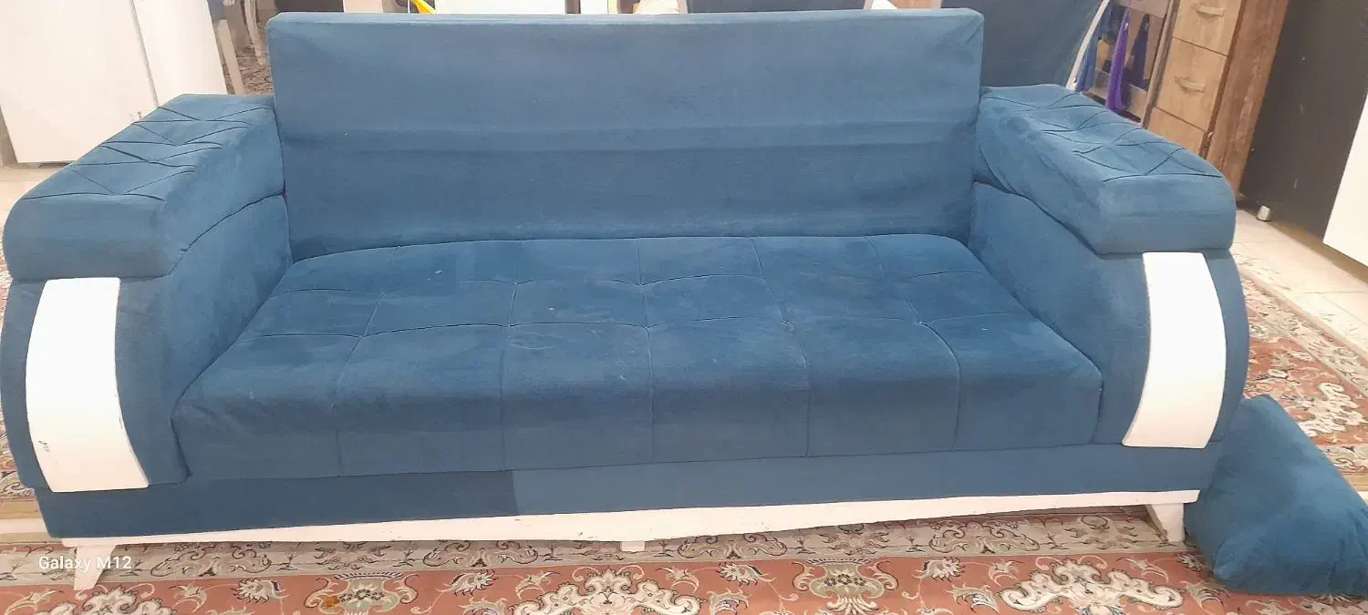 راحتی ۷ نفره با ۷ کوسن|مبلمان خانگی و میز عسلی|آستانه اشرفیه, |دیوار