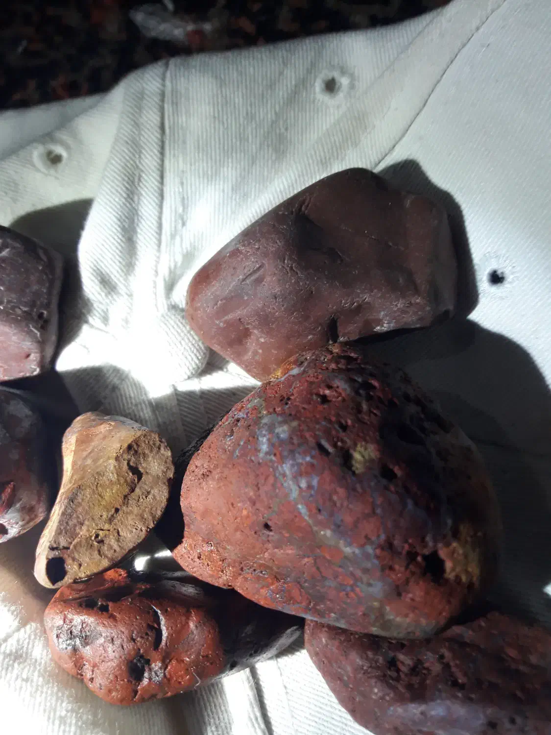 جاسپر قرمز سنگ ارام بخش روح جسم|جواهرات|رشت, چله خانه|دیوار