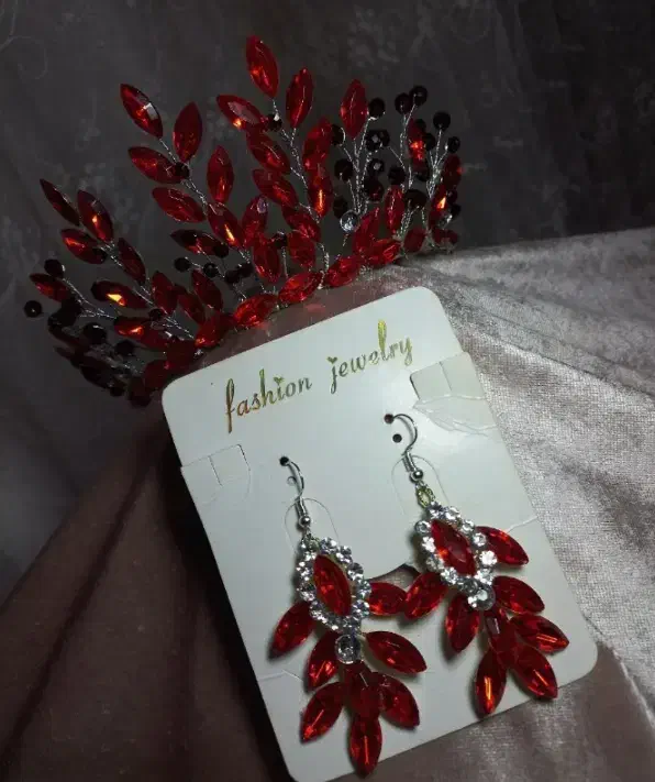 تاج و ریسه|بدلیجات|خرمآباد, |دیوار