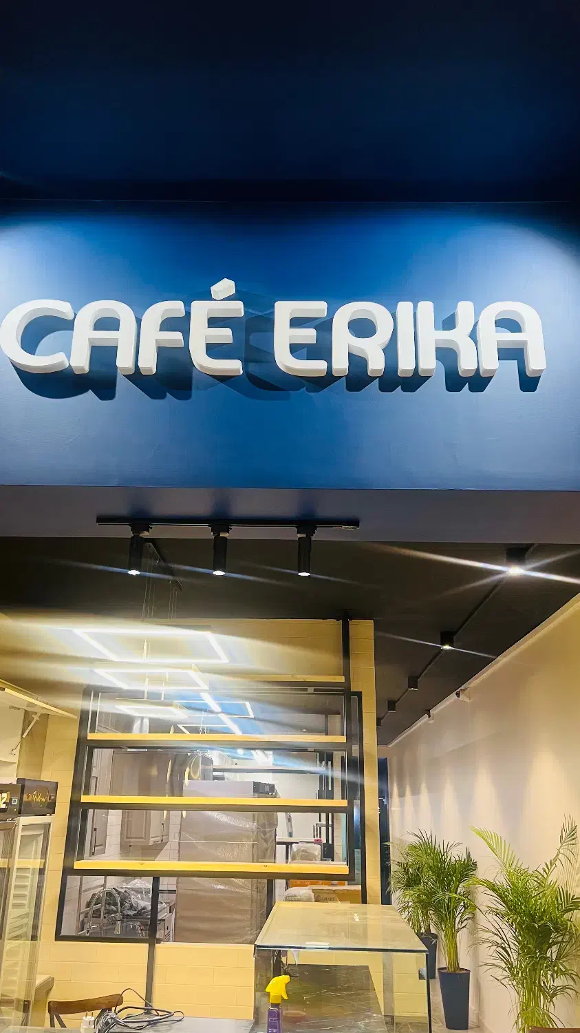 مدیر داخلی کافه ، خانم|استخدام خدمات فروشگاه و رستوران|تهران, میدان ولیعصر|دیوار