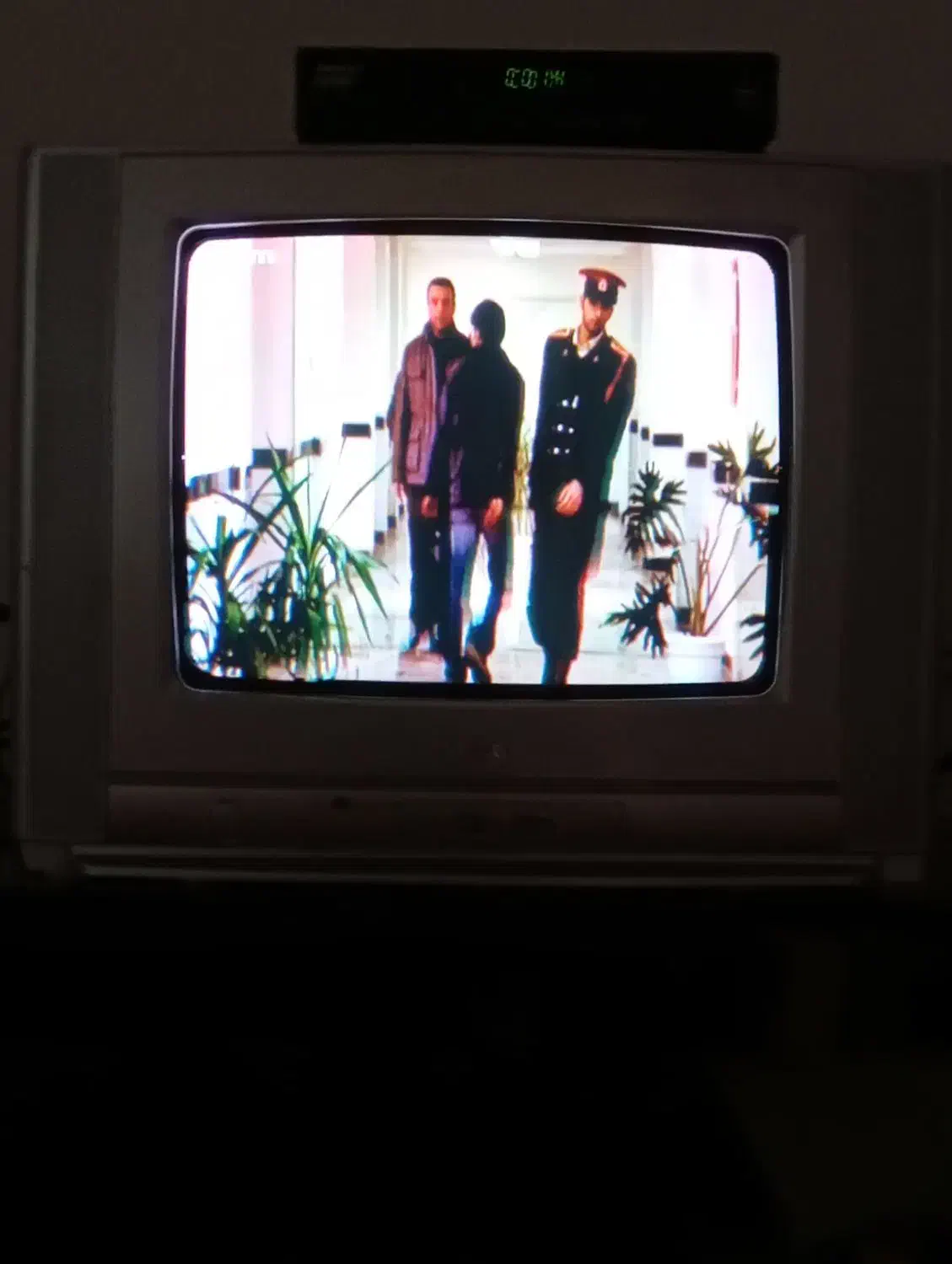 قمیت 1200000تومان|تلویزیون و پروژکتور|محمدیه-قزوین, |دیوار