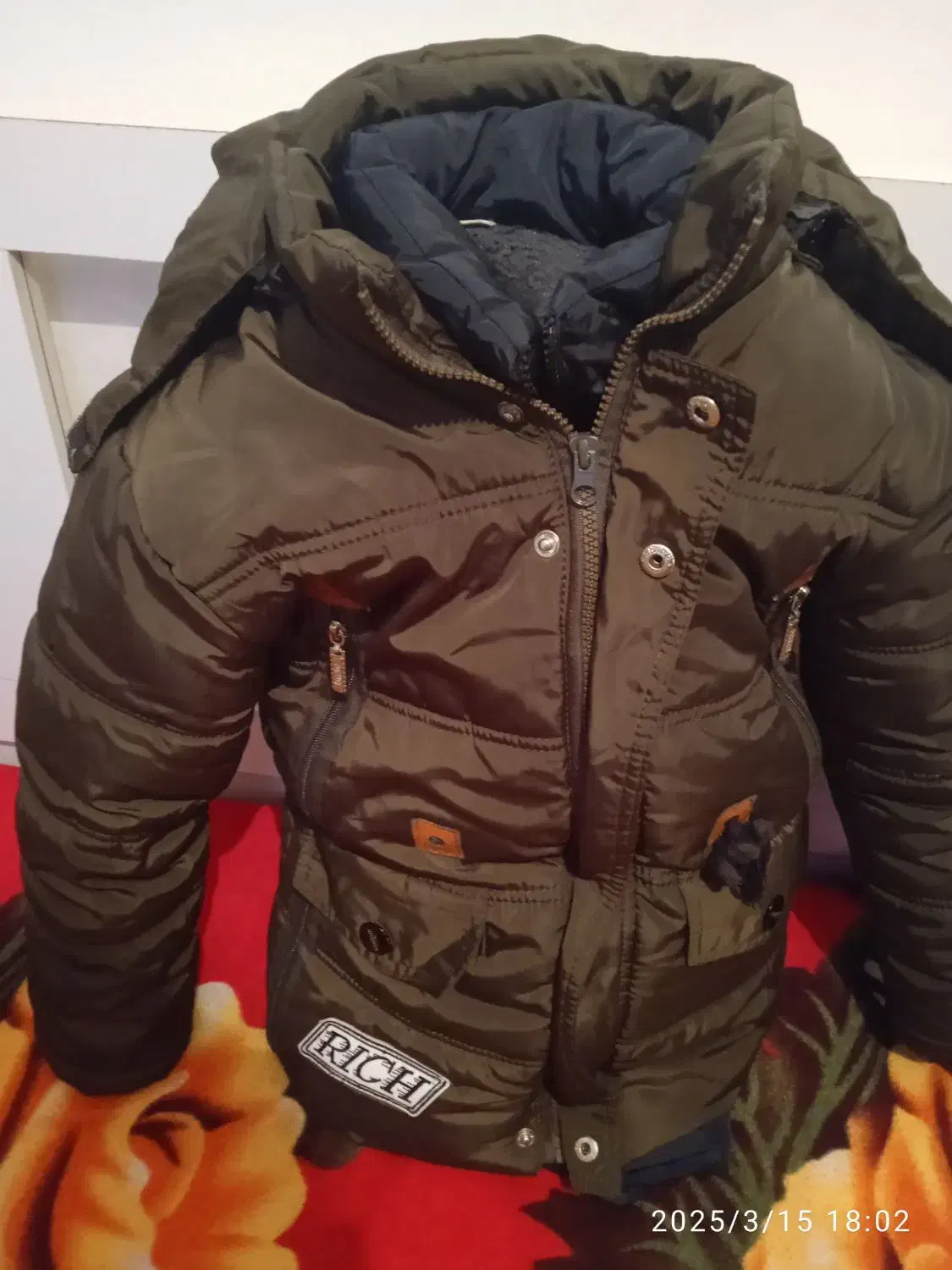 کاپشن بچگانه سایزL|کفش و لباس بچه|بندر انزلی, پاسداران|دیوار