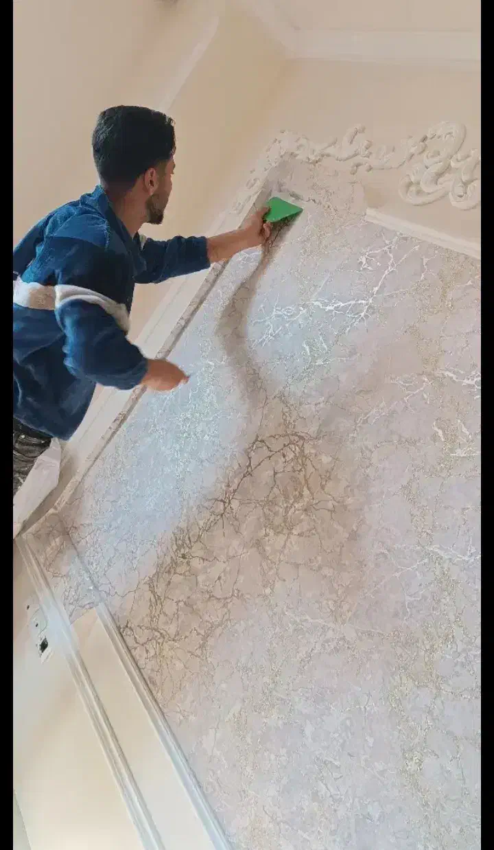 نصاب کاغذ دیواری با کیفیت|خدمات پیشه و مهارت|شبستر, |دیوار