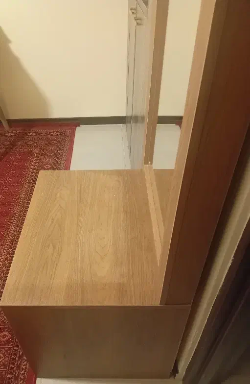 میز آرایشی اینه بلند دو کشو|تخت و سرویس خواب|آمل, |دیوار