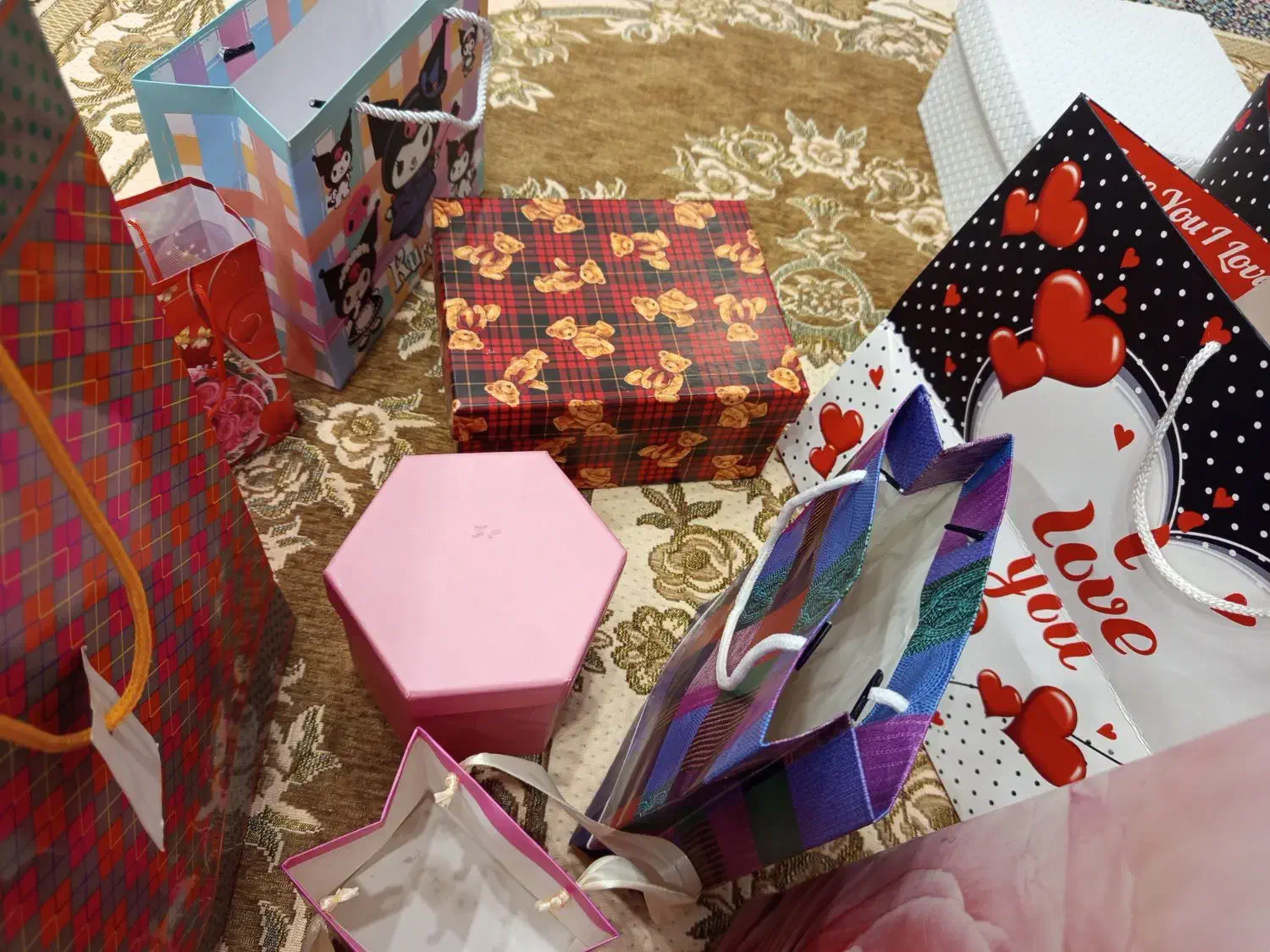 باکس و پاکت هدیه|صنایع دستی و سایر لوازم تزئینی|آمل, |دیوار