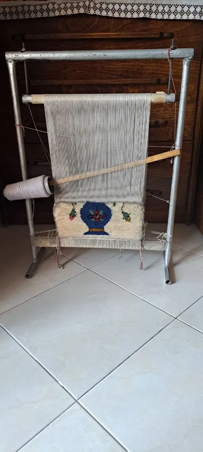 دار قالی با نقشه و نخ|تابلو فرش|تهران, عباسآباد|دیوار