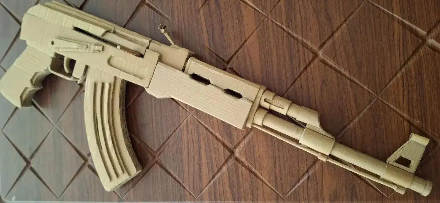 اسلحه کلاشینکف AK-47 تزئینی|صنایع دستی و سایر لوازم تزئینی|تهران, شهرک خرازی|دیوار