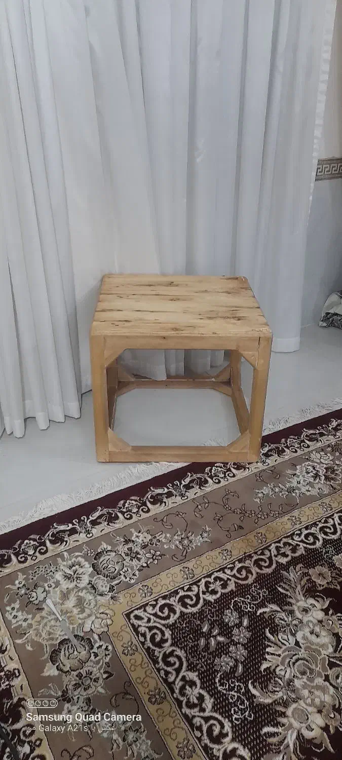 کرسی چوبی نو|مبلمان خانگی و میز عسلی|مشهد, شهید شهریاری|دیوار