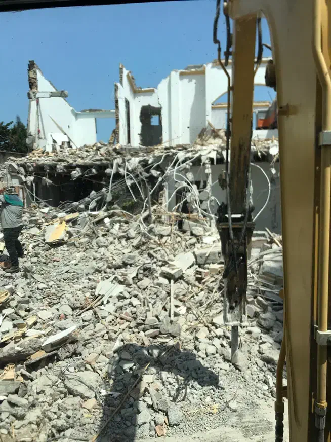 خدمات مینی بیل|خدمات حمل و نقل|آمل, |دیوار