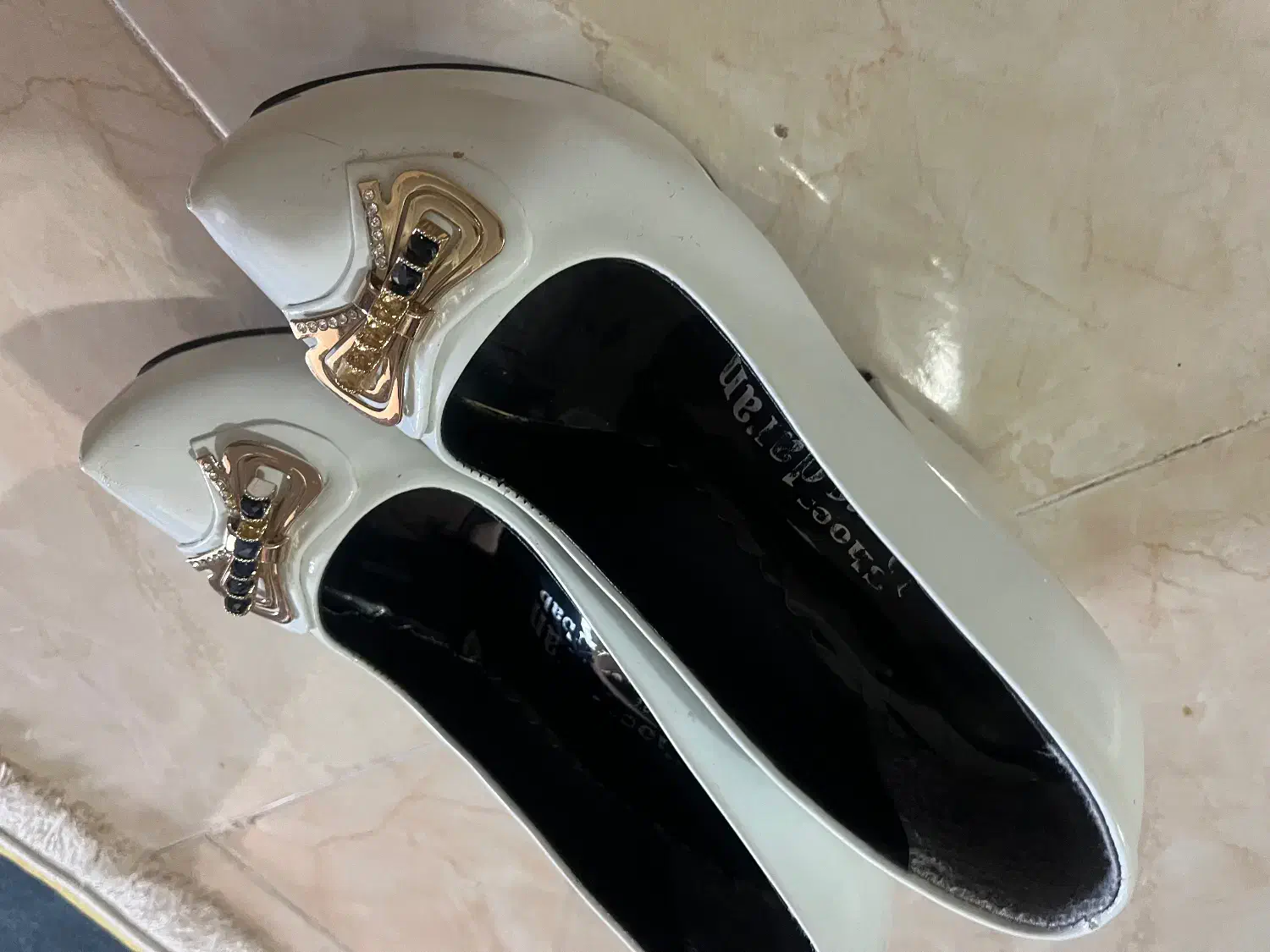 کفش مجلسی|کیف، کفش، کمربند|شاهرود, |دیوار