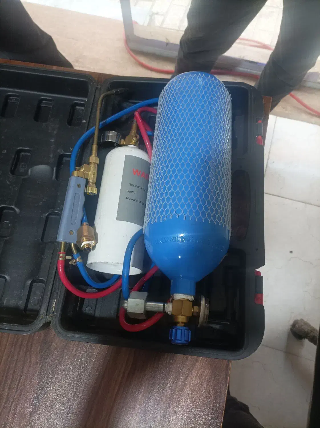 کامل.|ابزارآلات|کرج, حصارک بالا|دیوار