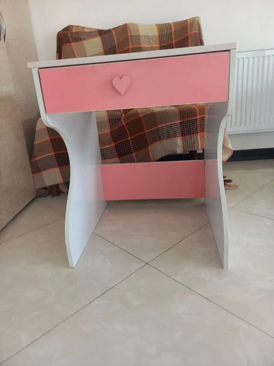 میز تحریر|میز تحریر و کامپیوتر|قائم‌شهر, |دیوار