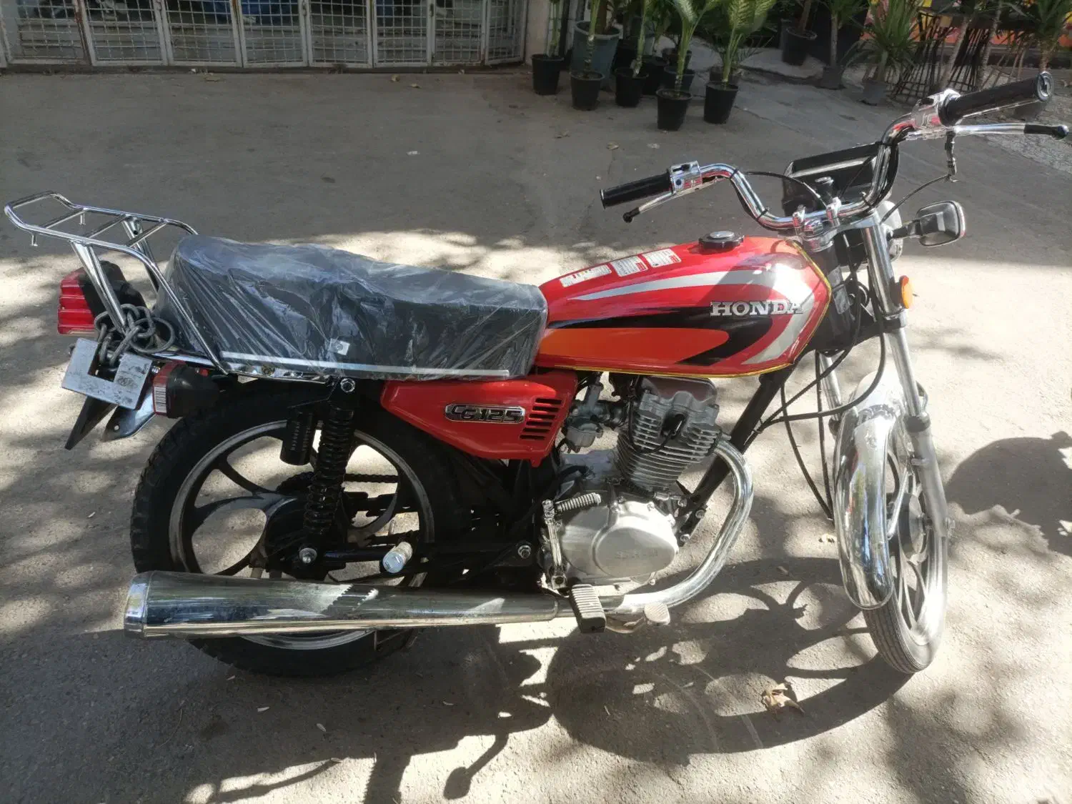 هندا ۱۲۵ مدل ۹۸ کاربرات|موتورسیکلت|مشهد, سناباد|دیوار