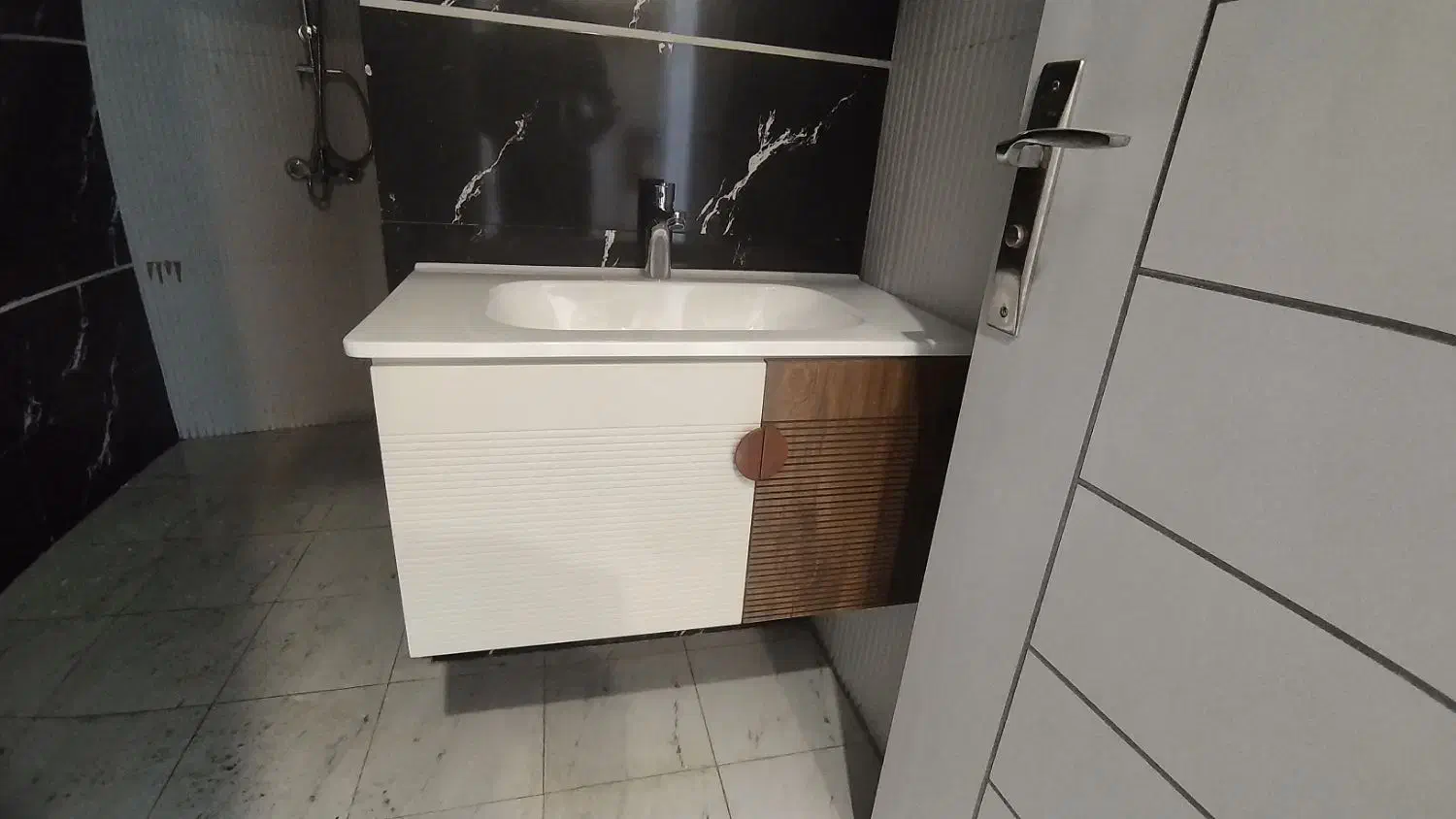 رنگکاری مصنوعات چوبی|خدمات پیشه و مهارت|پاکدشت, پاکدشت (مامازند)|دیوار