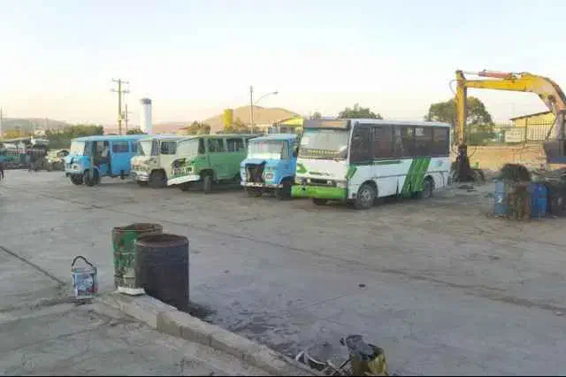 مینیبوس. سواری وانت نیسان|خودرو سواری و وانت|تربت جام, میان جام|دیوار