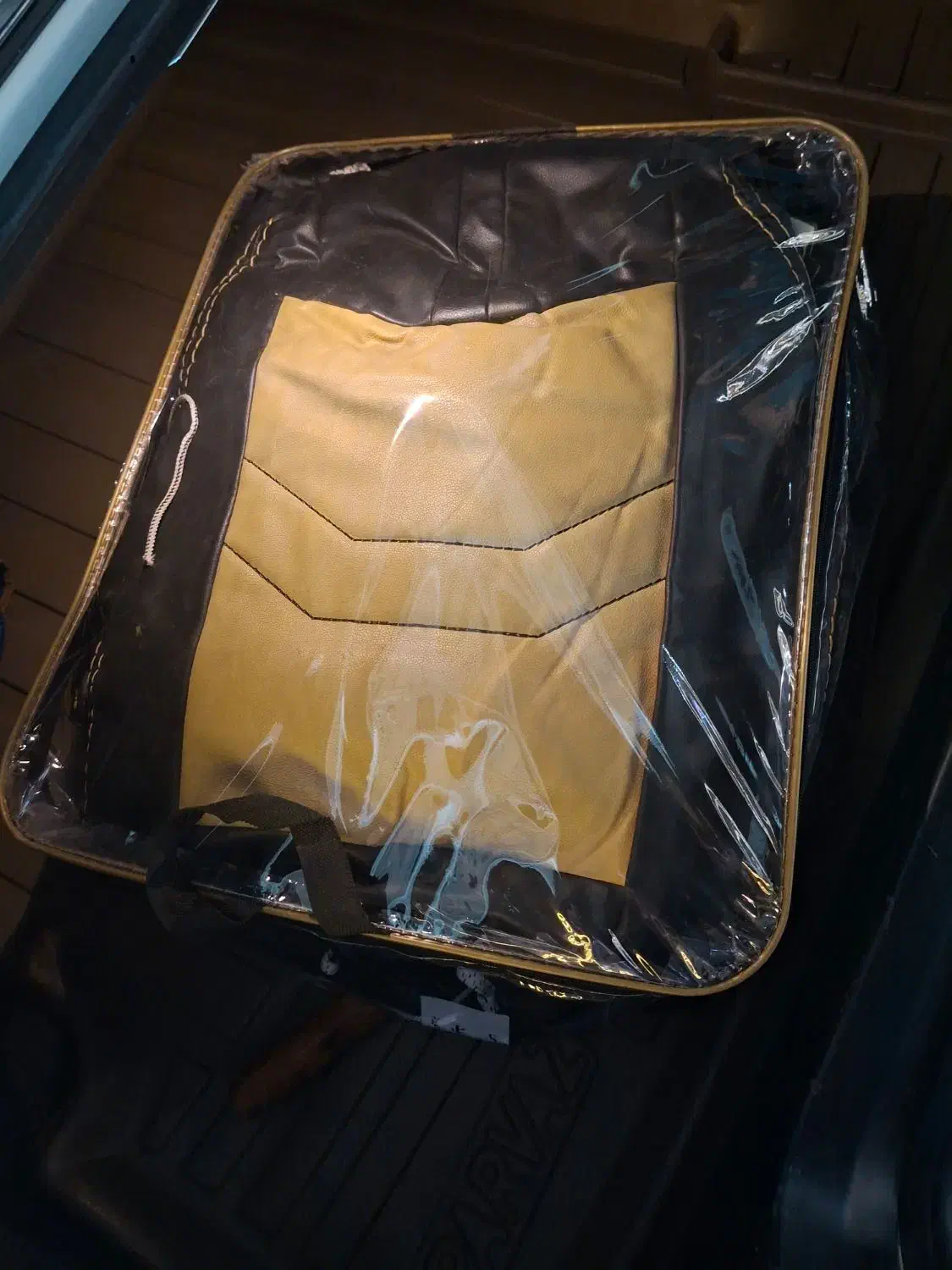 روکش صندلی چرم پارس جدید درحد نو|قطعات یدکی و لوازم جانبی|زابل, |دیوار