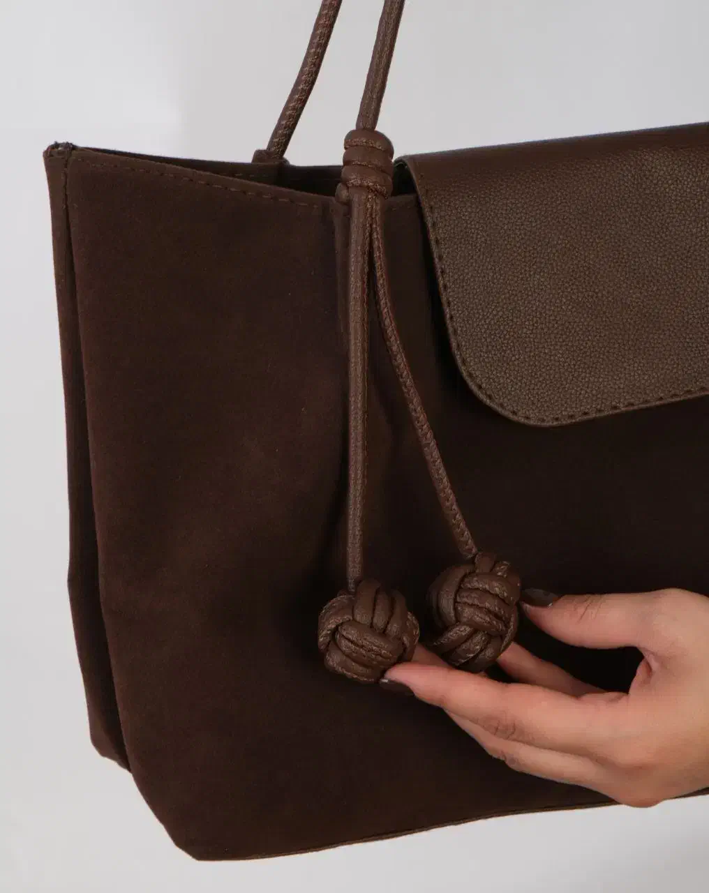 کیف دوشی|کیف، کفش، کمربند|مشهد, هفت تیر (حافظ)|دیوار