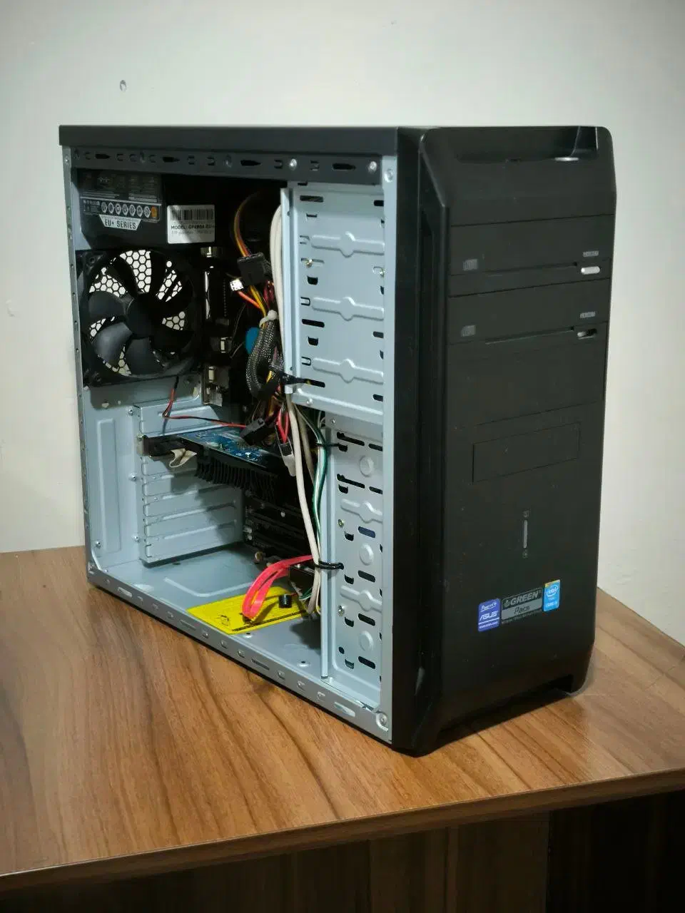 کیس کامل حرفه ای و تمیز به همراه مانیتور|رایانه رومیزی|تهران, استقلال|دیوار