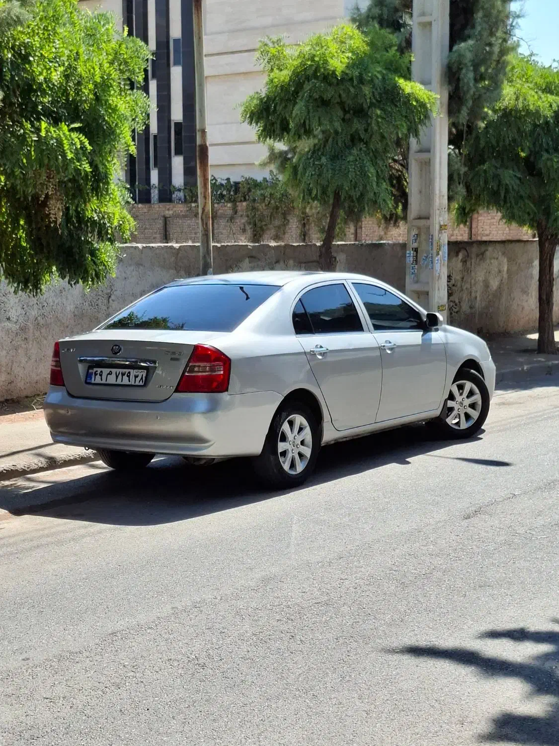 لیفان ۶۲۰ ۱۸۰۰|خودرو سواری و وانت|کرج, شهرک صدف|دیوار