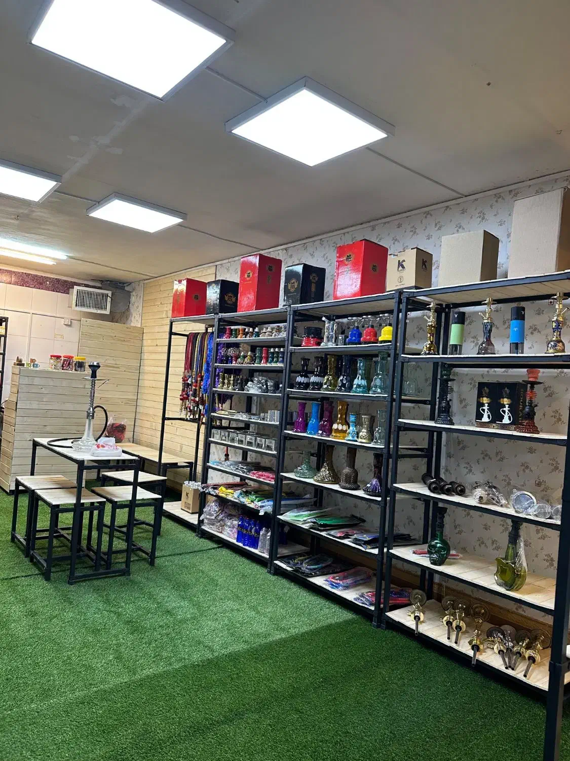 فروشنده مغازه دخانیات|استخدام خدمات فروشگاه و رستوران|فردیس, سرحدی|دیوار