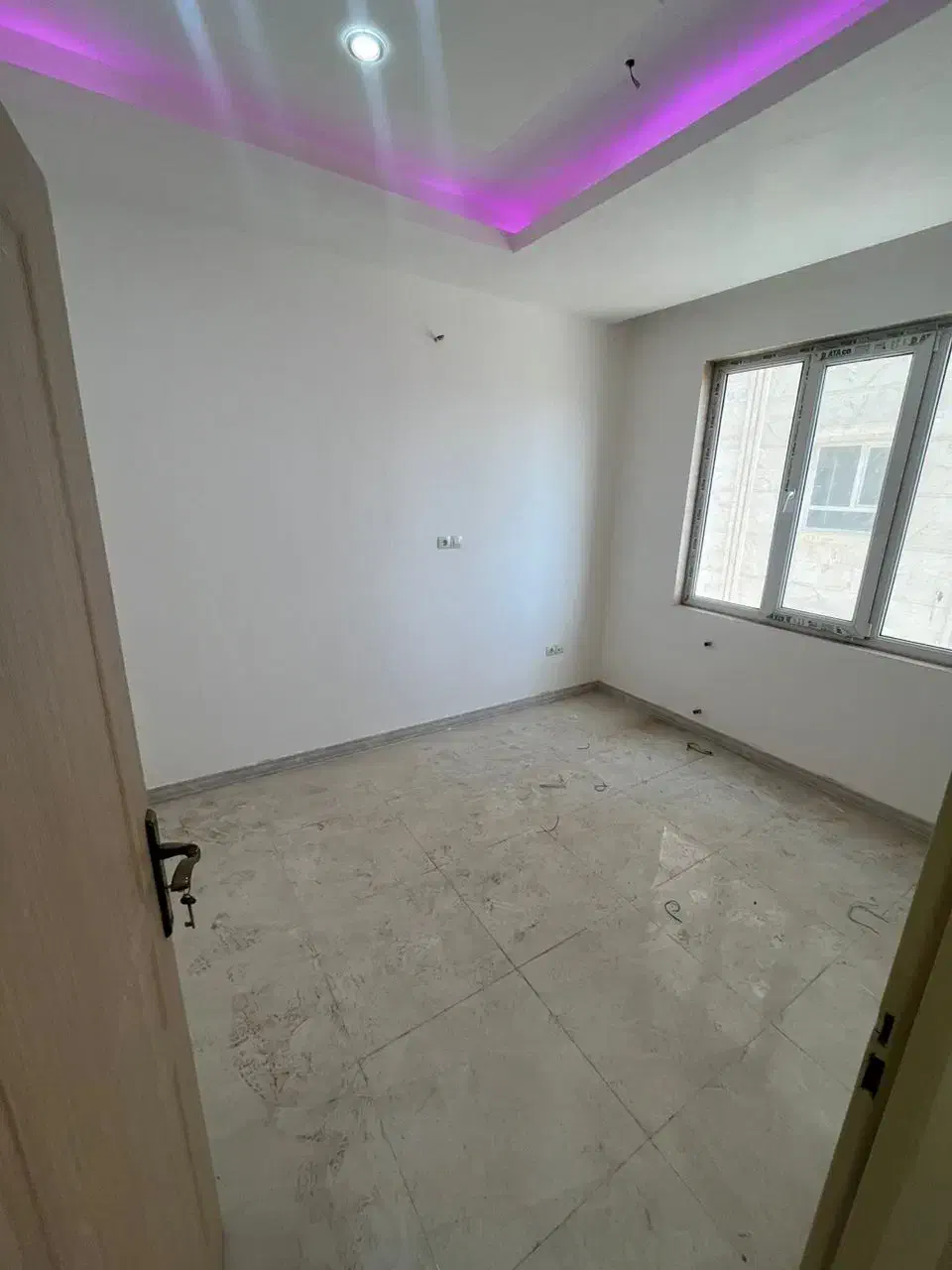 اجاره ایی واقع در 110هکتاری|اجارهٔ آپارتمان|اشتهارد, |دیوار