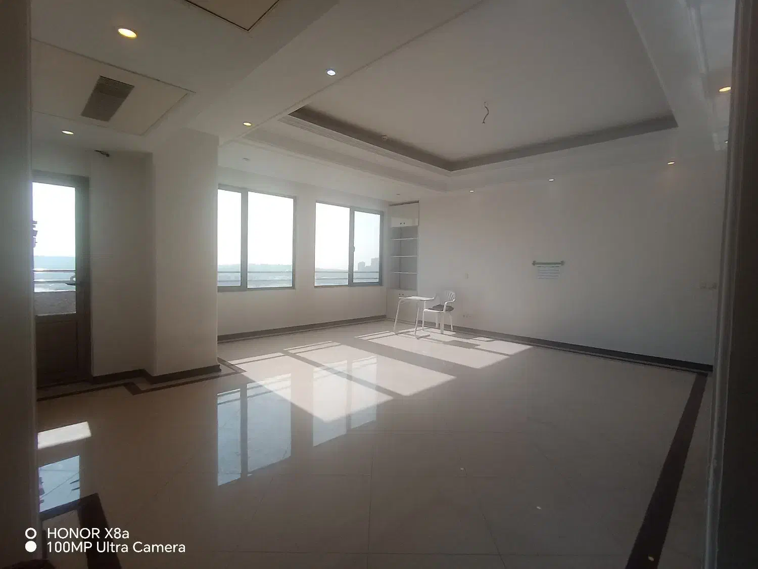 اجاره آپارتمان ۳ خوابه دریاچه چیتگر/منطقه۲۲