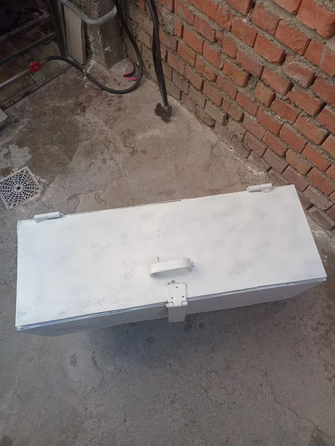 جعبه آهنی|ابزارآلات|نقده, |دیوار