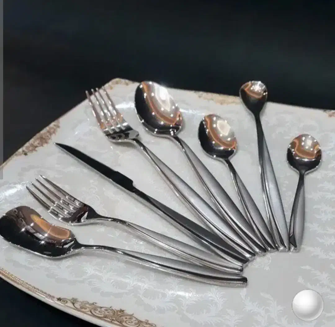 سرویس قاشق و چنگال ۱۲ نفره همراه اشانتیون جهازیه|ظروف سرو و پذیرایی|تهران, شوش|دیوار