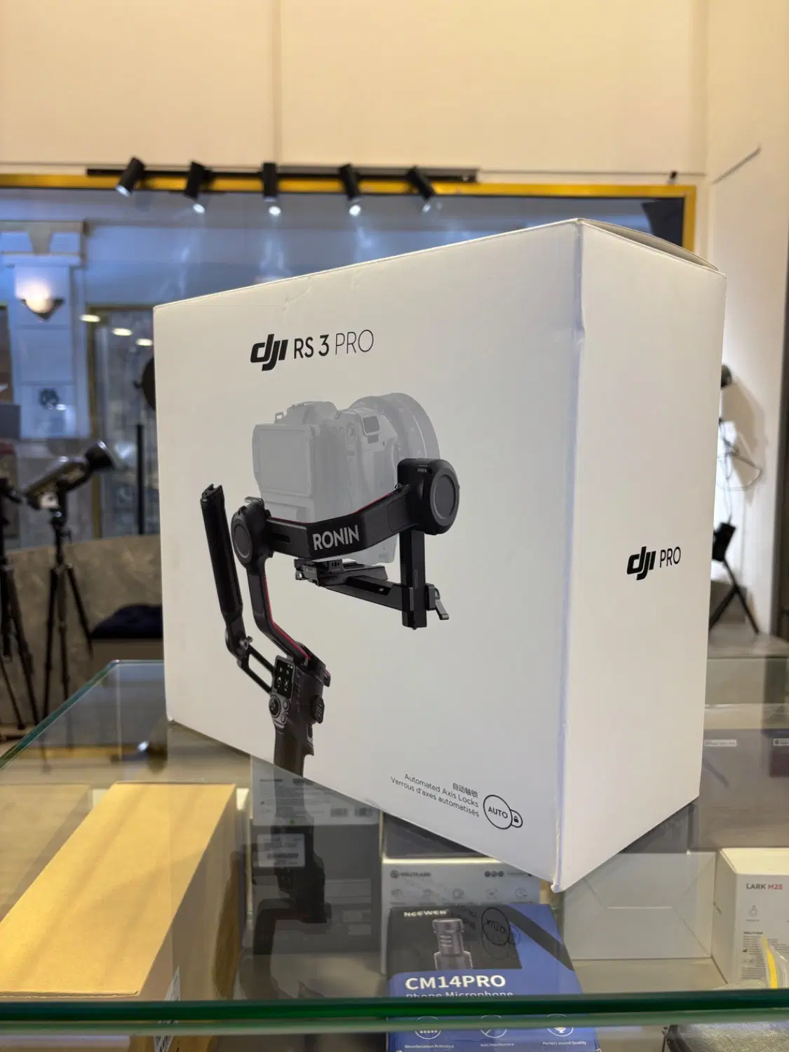 گیمبال DJI RS3 PRO|دوربین عکاسی و فیلم‌برداری|تهران, فردوسی|دیوار