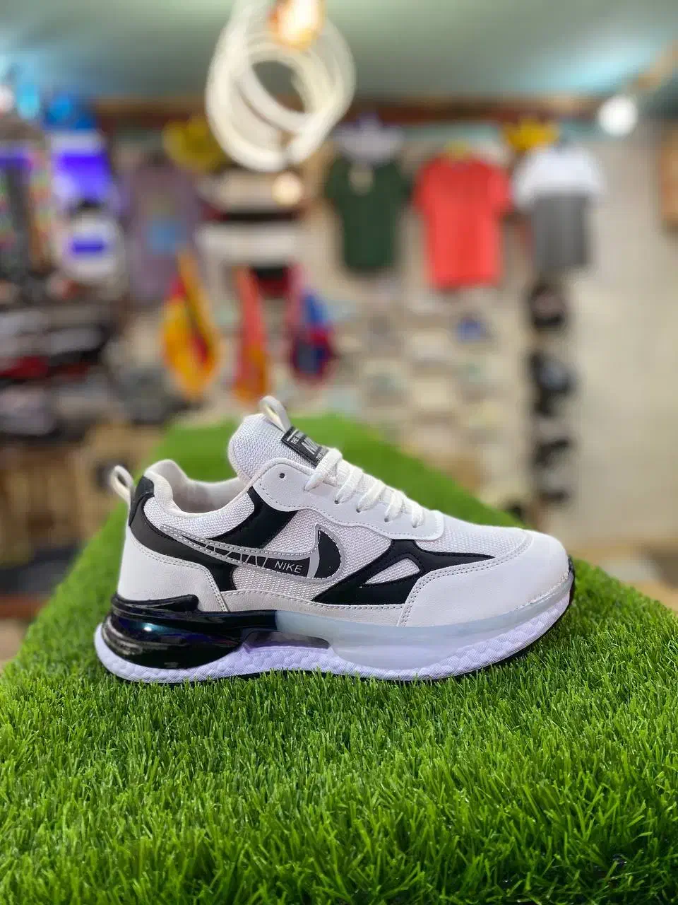 کتونی|کیف، کفش، کمربند|معصومیه, |دیوار