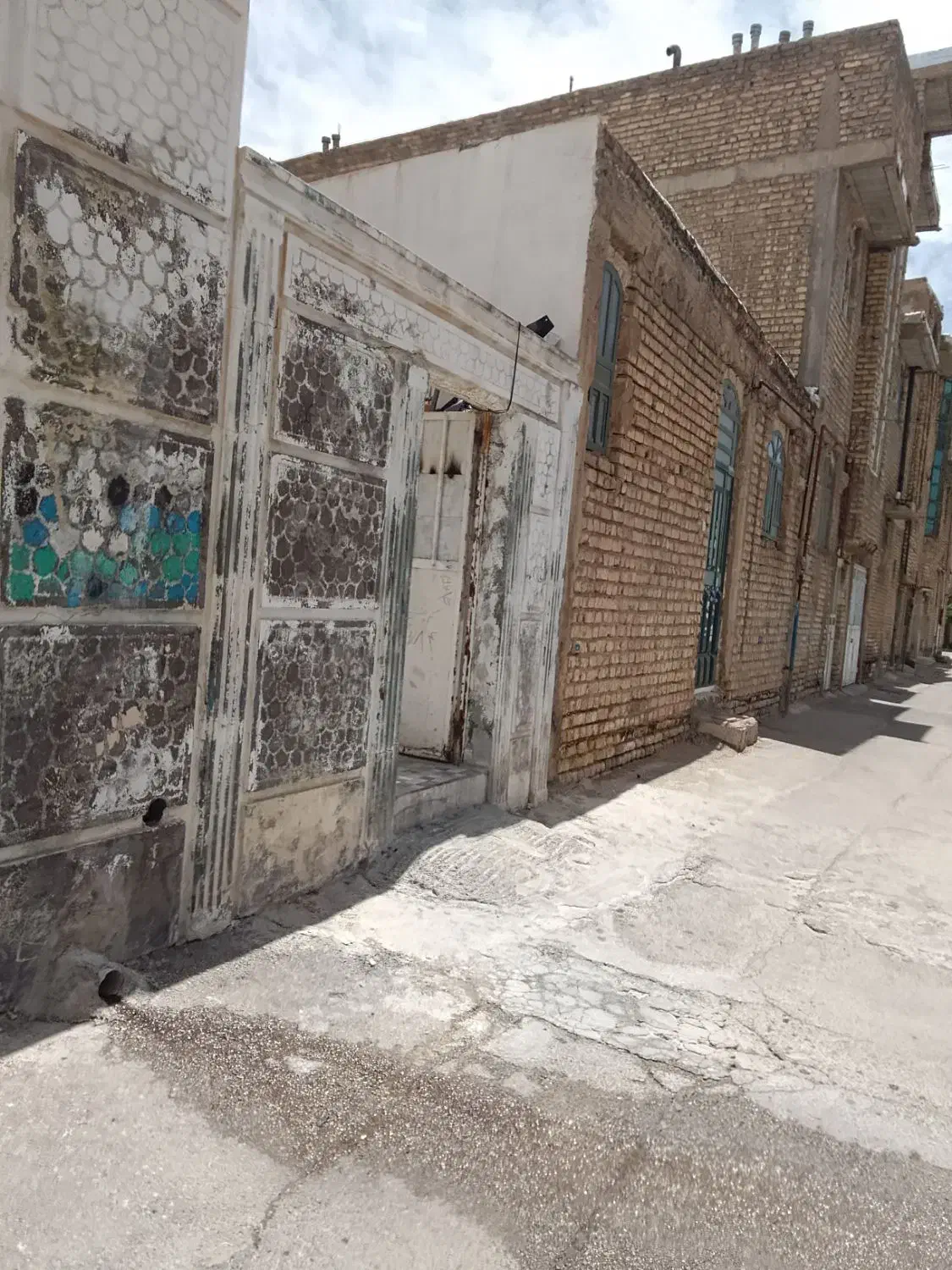 فروش‌ویامعاوضه‌باخانه‌ارزانترویا‌ماشین|فروش خانه و ویلا|شیراز, کوشک میدان|دیوار