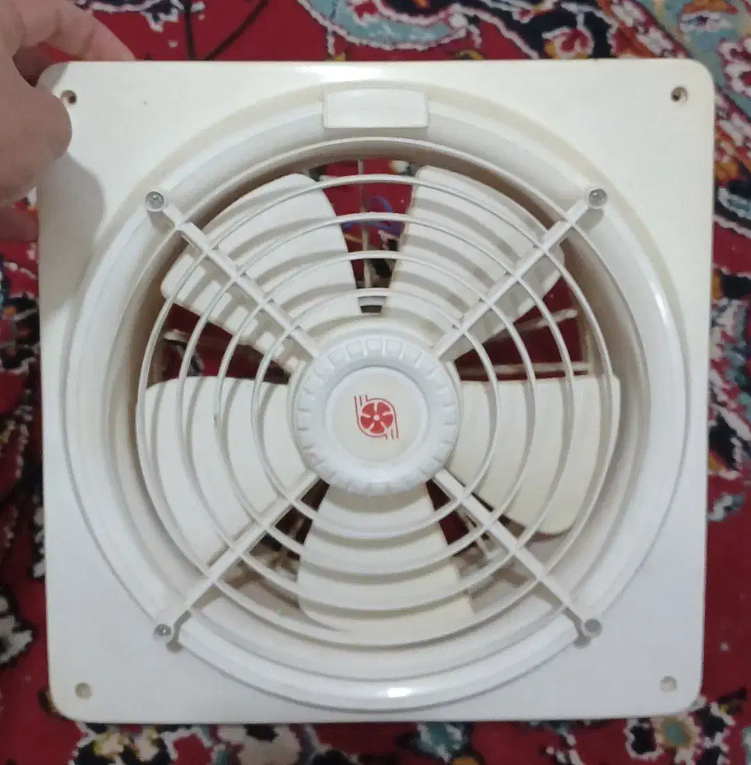 هواکش صنعتی دمنده ۲۰ سانتی - ۲۲۰ مترمکعب - کم مصرف|پنکه و تصفیه‌کنندهٔ هوا|قم, مهر آباد|دیوار