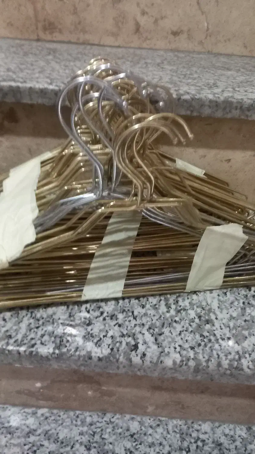 چوب رخت اویز  فلزی  جنس خوب|بندرخت و رخت‌آویز|ری, علایین|دیوار