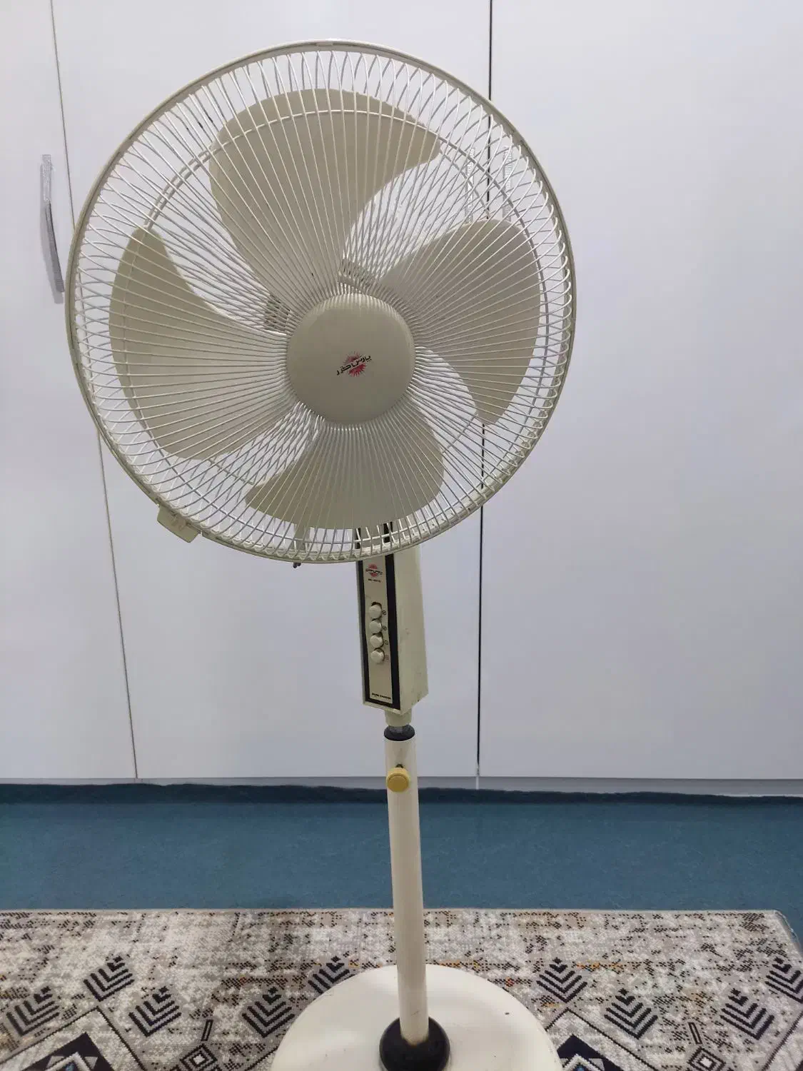 پنکه|پنکه و تصفیه‌کنندهٔ هوا|مینودشت, |دیوار