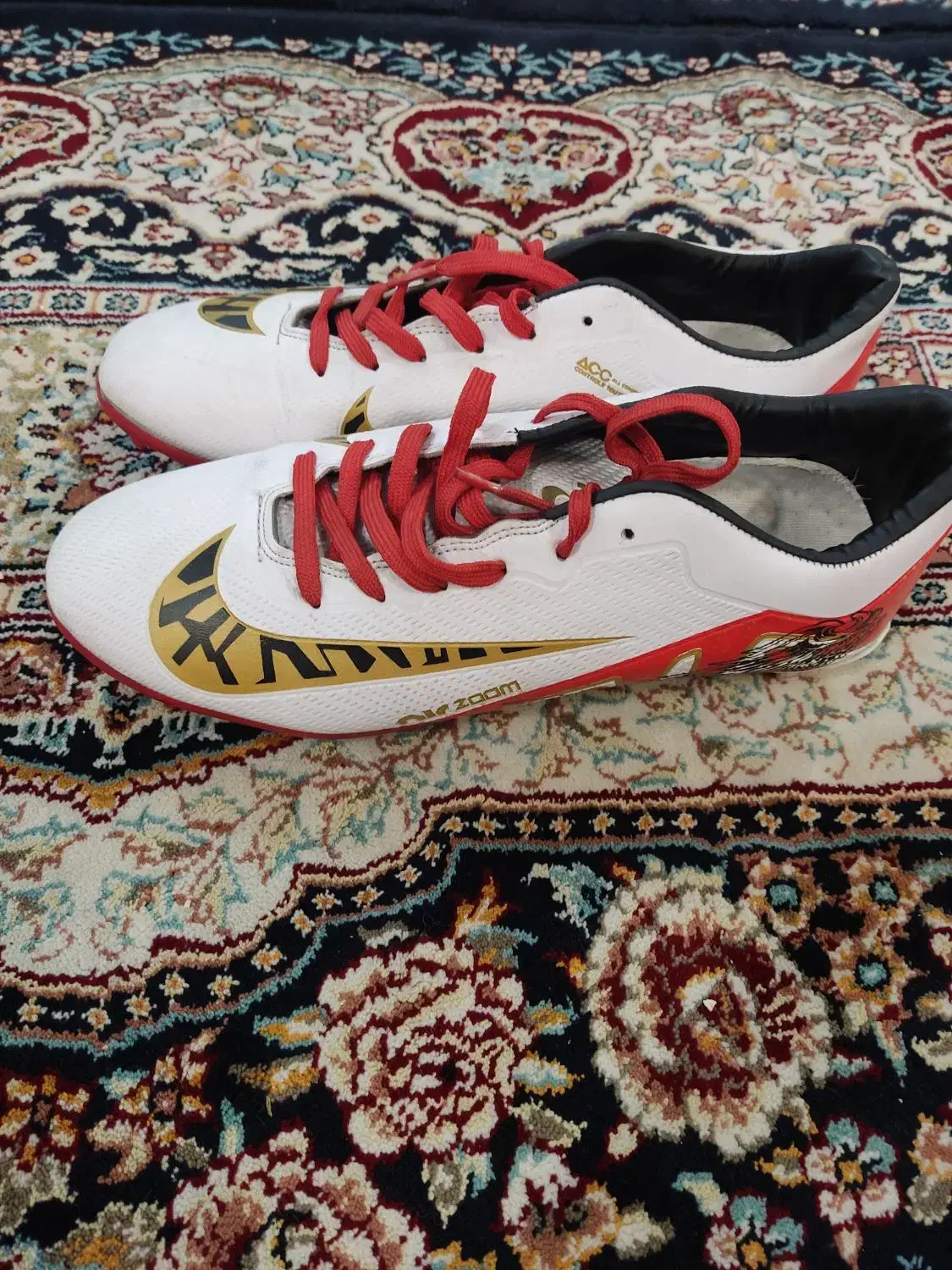 کفش فوتبال|کیف، کفش، کمربند|شهرکرد, |دیوار