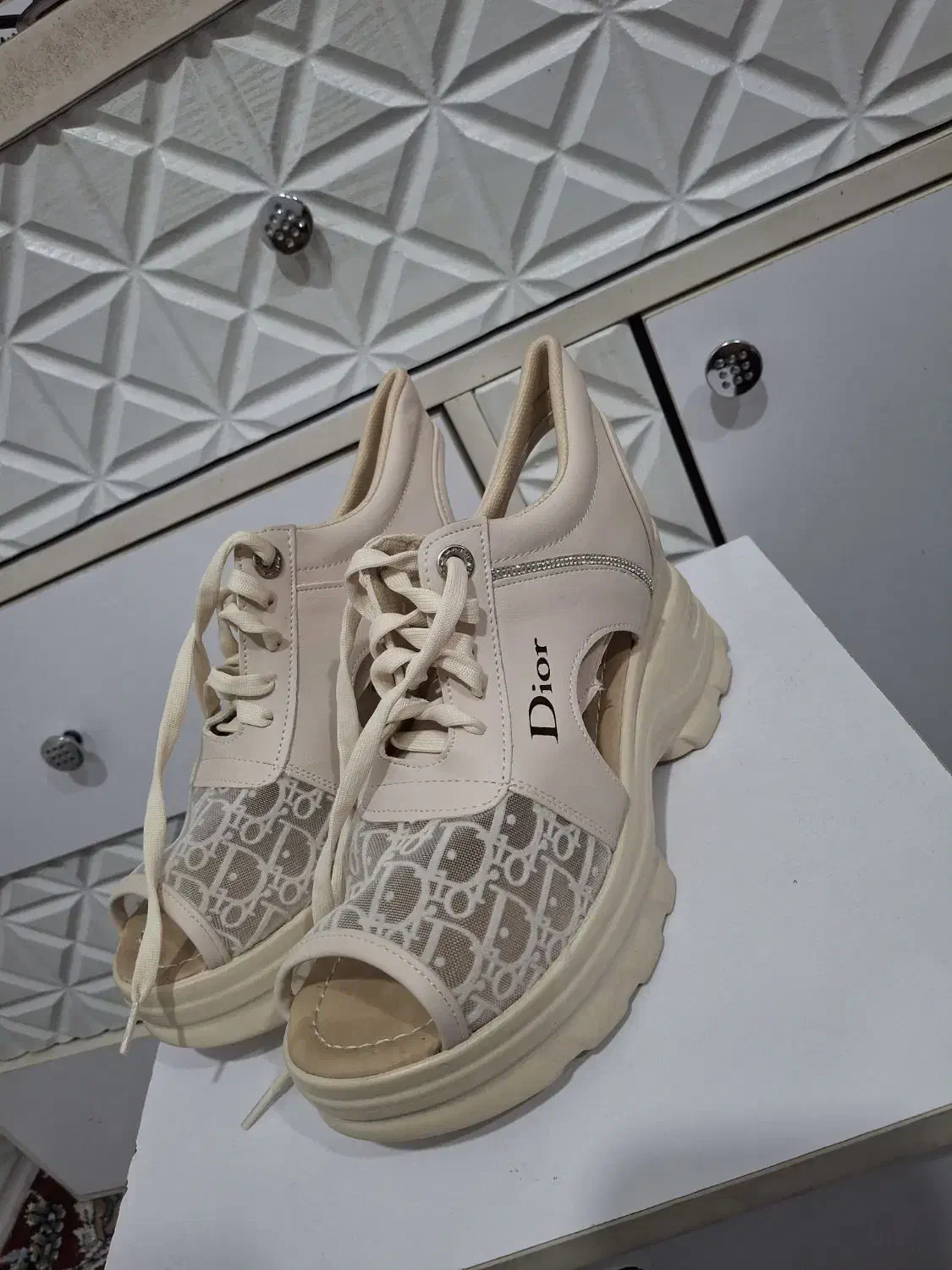 کفش|کیف، کفش، کمربند|هندیجان, |دیوار