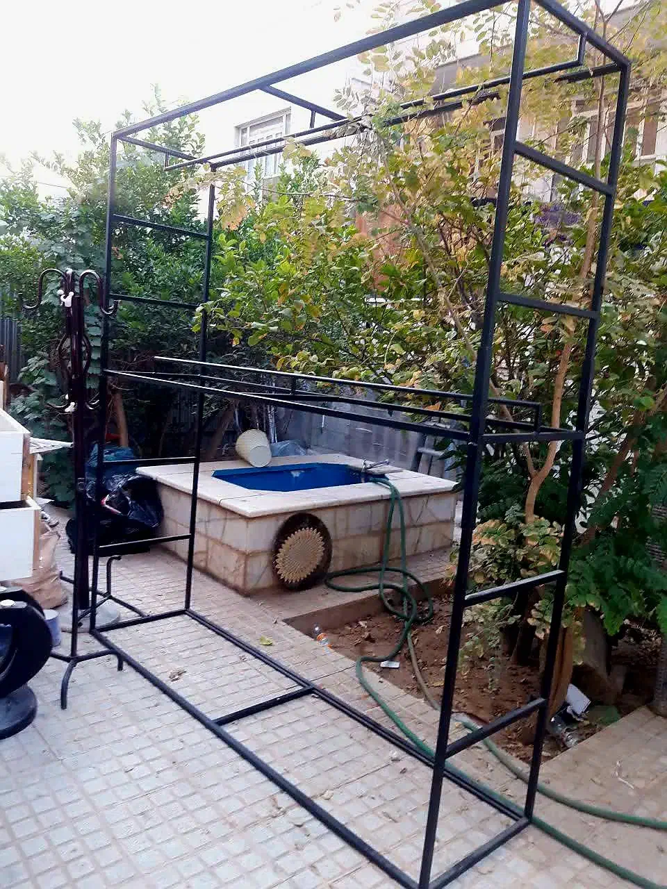 رگال لباس|بندرخت و رخت‌آویز|یزد, |دیوار