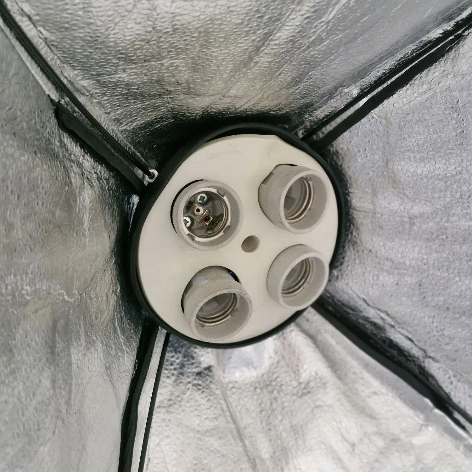 دو عدد سافت باکس حرفه‌ای ۴ لامپی با سه پایه|دوربین عکاسی و فیلم‌برداری|شهریار, شهریار|دیوار