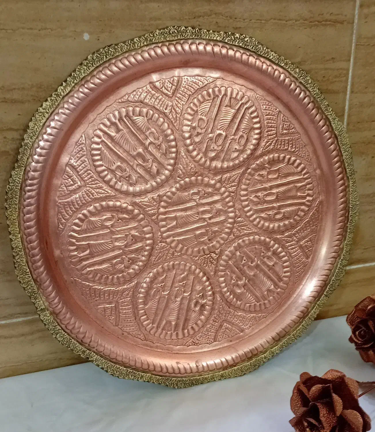 سینی مسی قدیمی|کلکسیون اشیاء عتیقه|مشهد, کشف|دیوار