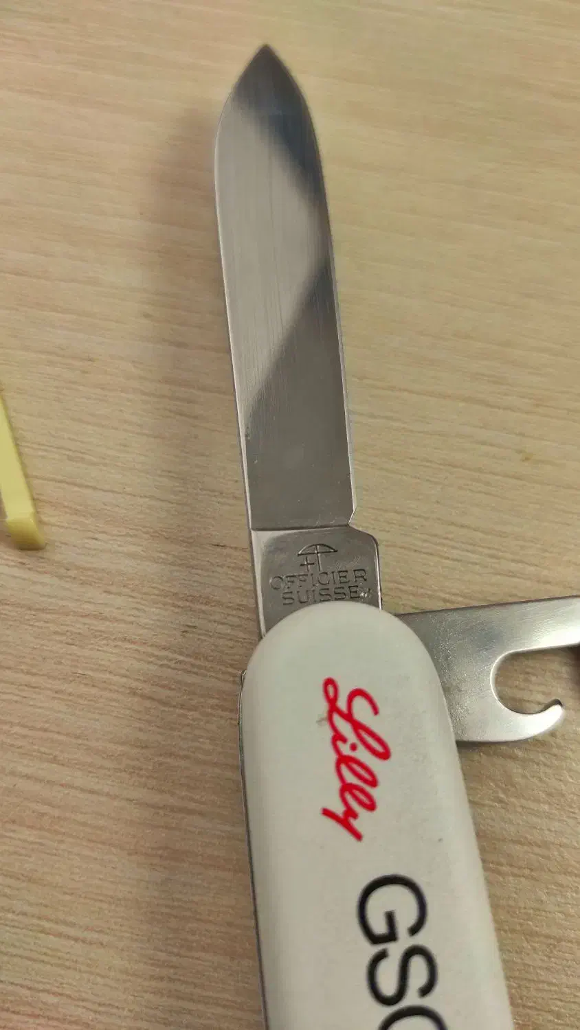 چاقوی ویکتورینوکس سوسیس کلکسیونی|کوهنوردی و کمپینگ|تهران, قصر فیروزه ۱|دیوار