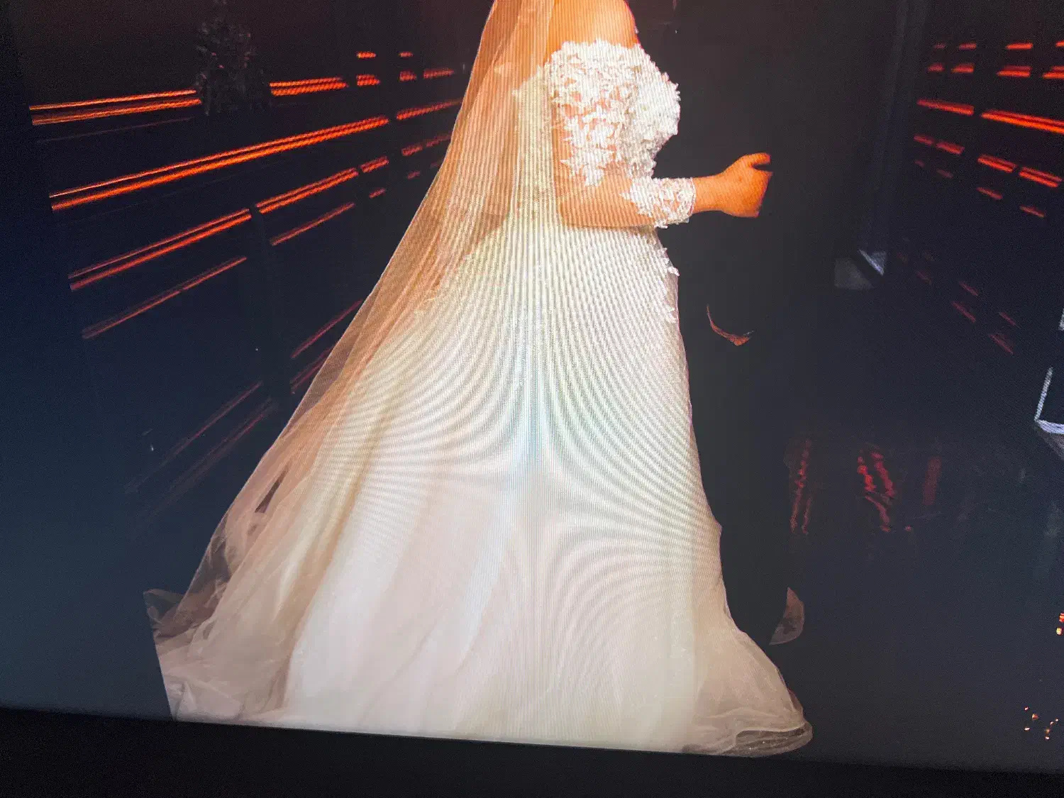 لباس عروس|لباس|چهاردانگه (تهران), |دیوار