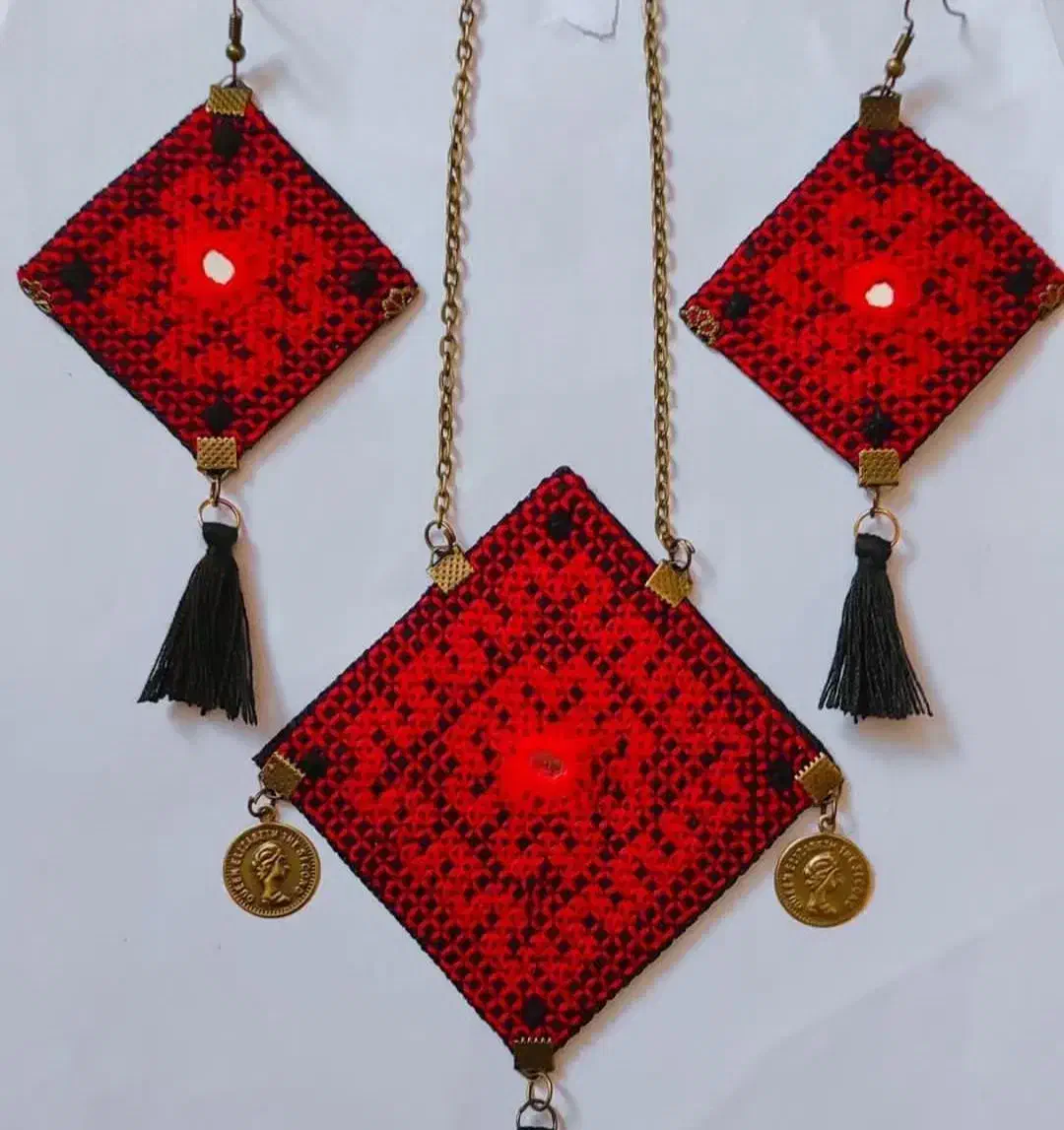 دستبند سوزن دوزی|لباس|رضویه, |دیوار