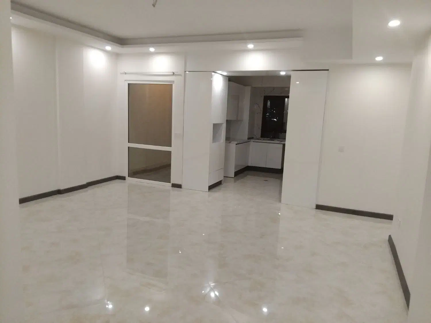 ۸۸ متر ۲ خواب برج رزلند