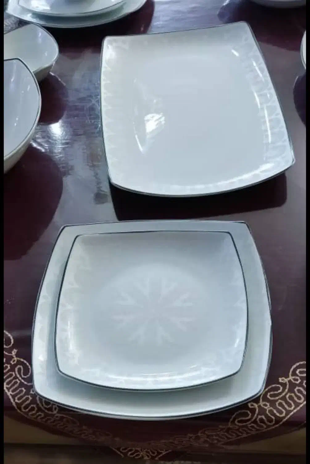 سرویس چینی گل جدید|ظروف سرو و پذیرایی|ری, دولتآباد|دیوار