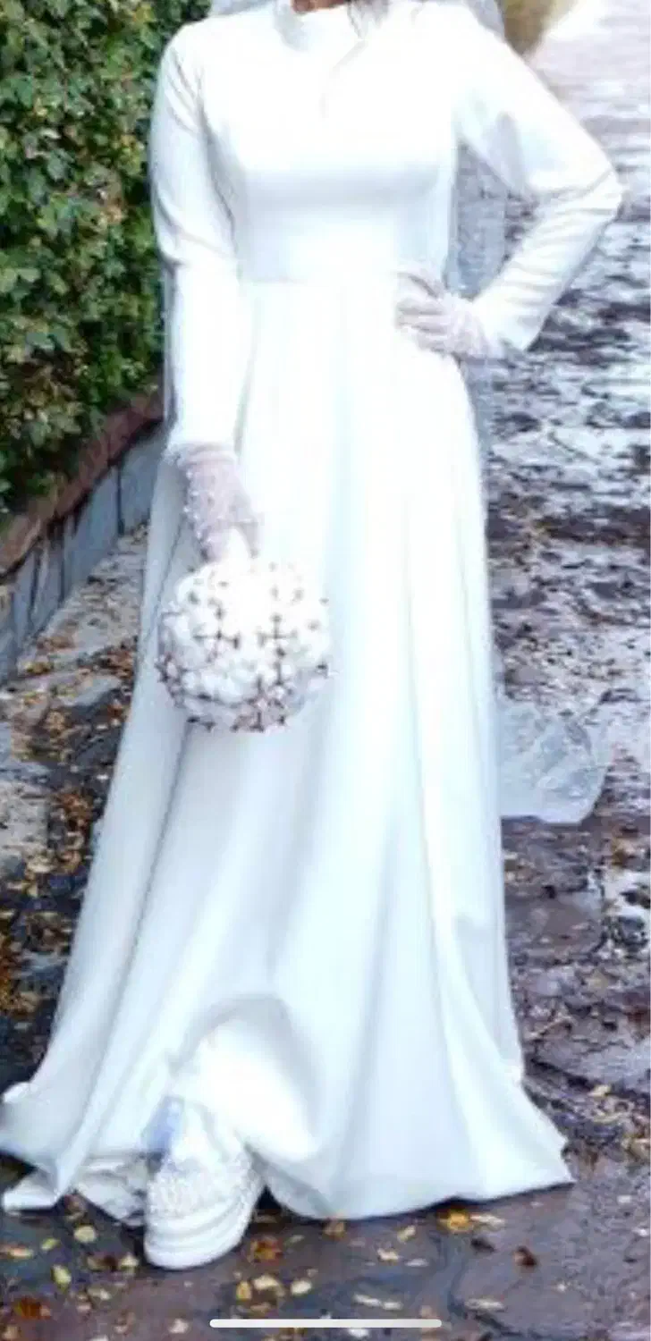 لباس عقد نامزدی|لباس|قدس, شهر‌قدس|دیوار